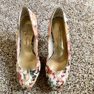 🌷 Charming Floral Heels 7 🌷